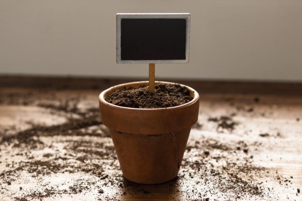 Home gardening pot floor