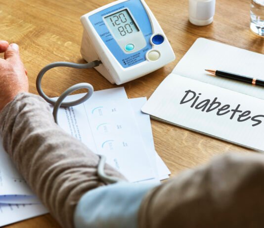 Uncontrolled Diabetes: 11 Warning Signs your Blood Sugar is out of Control