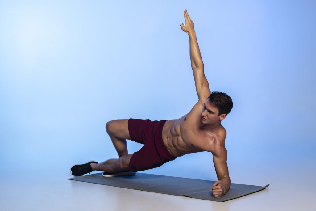 Full shot fit man training abs