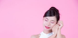 10 Basic Steps to Achieve Glass-Like Skin with Korean Skincare