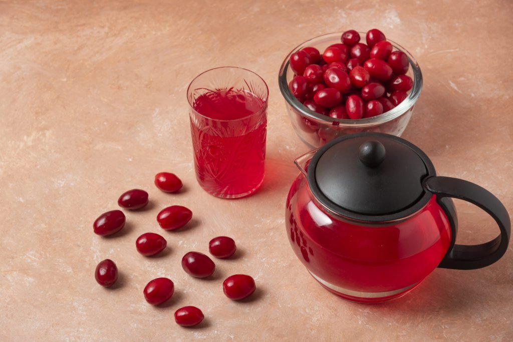Cornel berries cup juice kettle