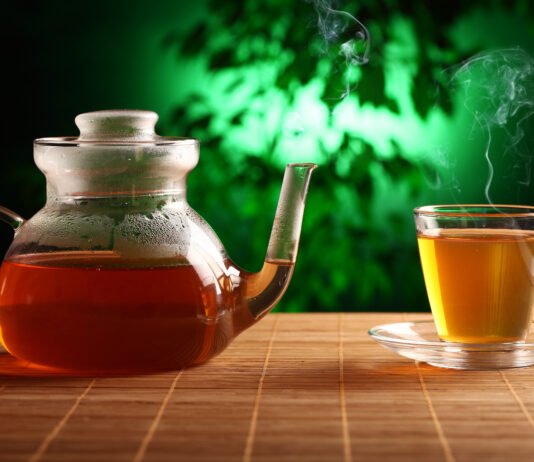 How is Decaffeinated Tea Good for you? The Top Caffeine-Free Teas for You