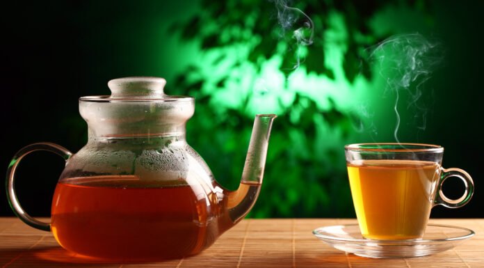 How is Decaffeinated Tea Good for you? The Top Caffeine-Free Teas for You