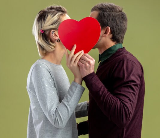 There Are 5 Love Languages — Here’s How to Find Yours