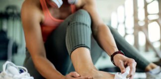 What is Pain in the Arch of Foot? How Do Stretches Help Treat the Condition?